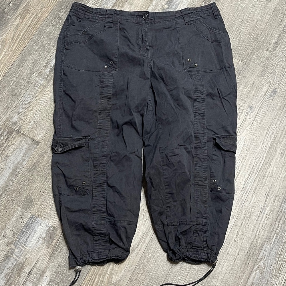 Cargo Capri Pants